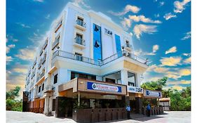 Hotel Sr Tiruchendur 3*